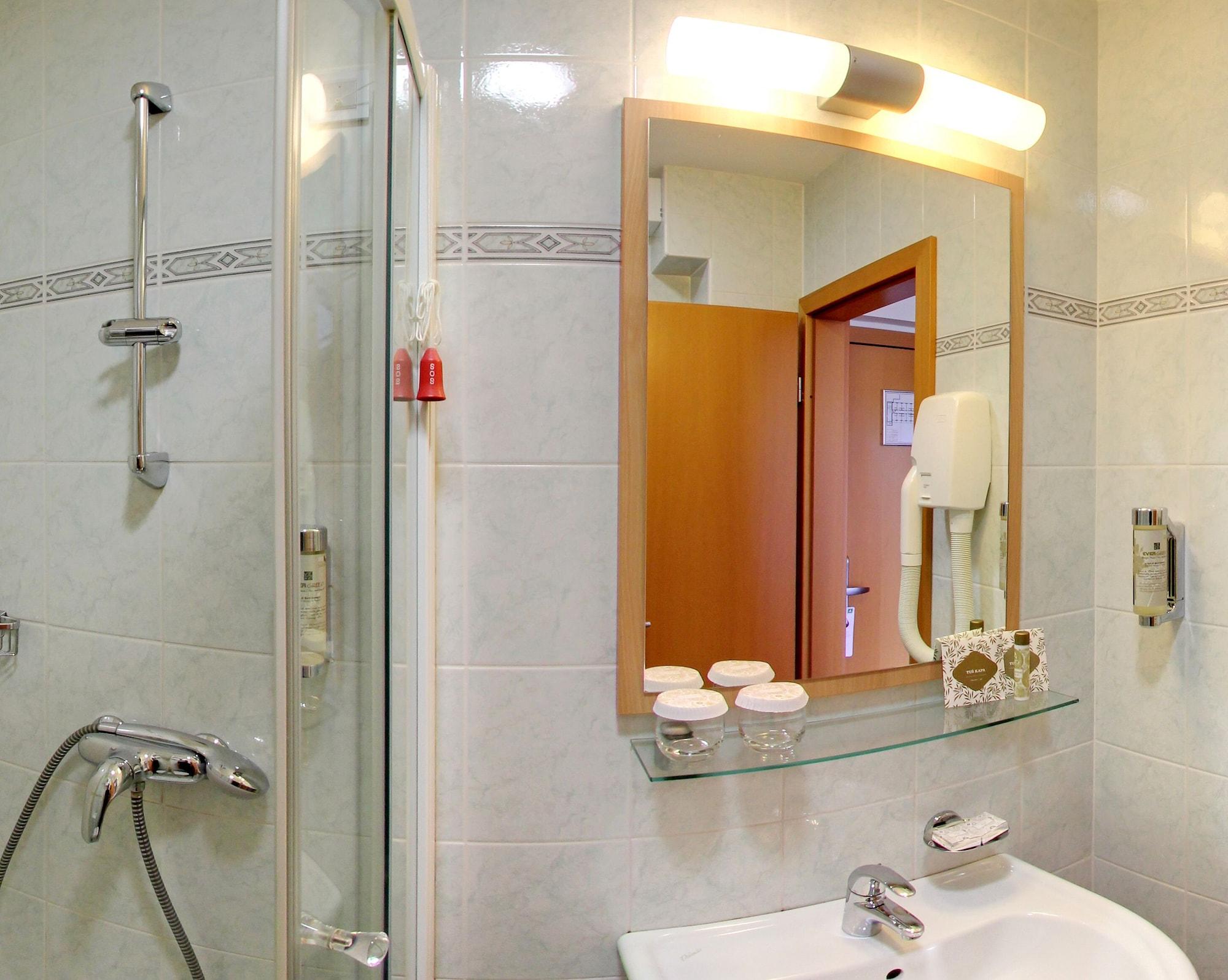 Hotel Astoria Superior Bled Bagian luar foto