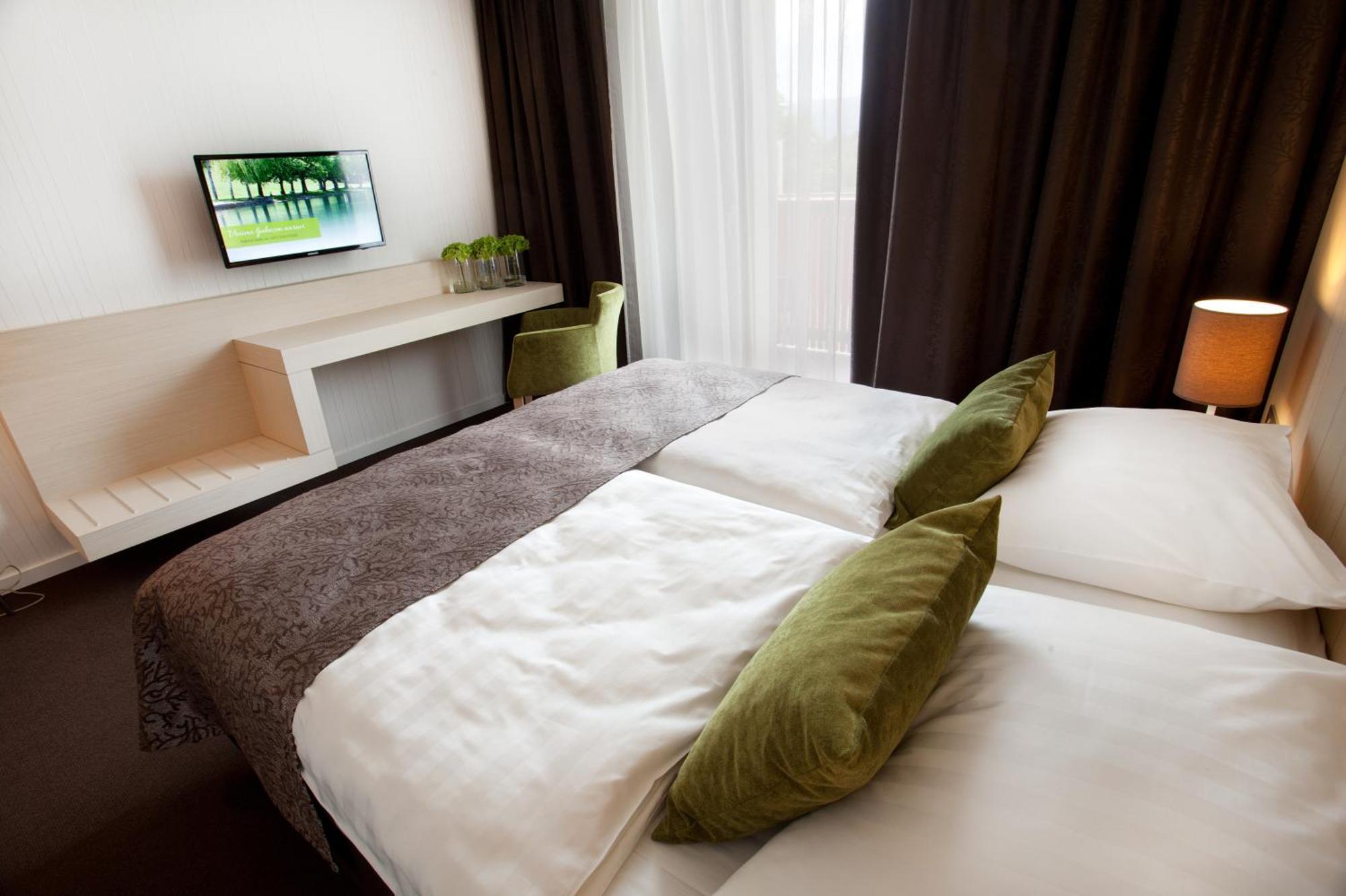 Hotel Astoria Superior Bled Bagian luar foto